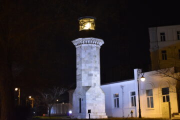 Farul Genovez din Constanța, monument istoric din zona Peninsulară